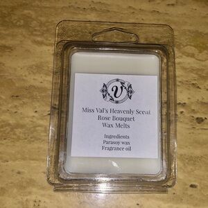 Rose Bouquet 1 Pack Wax Melts Miss Val’s Heavenly Scent